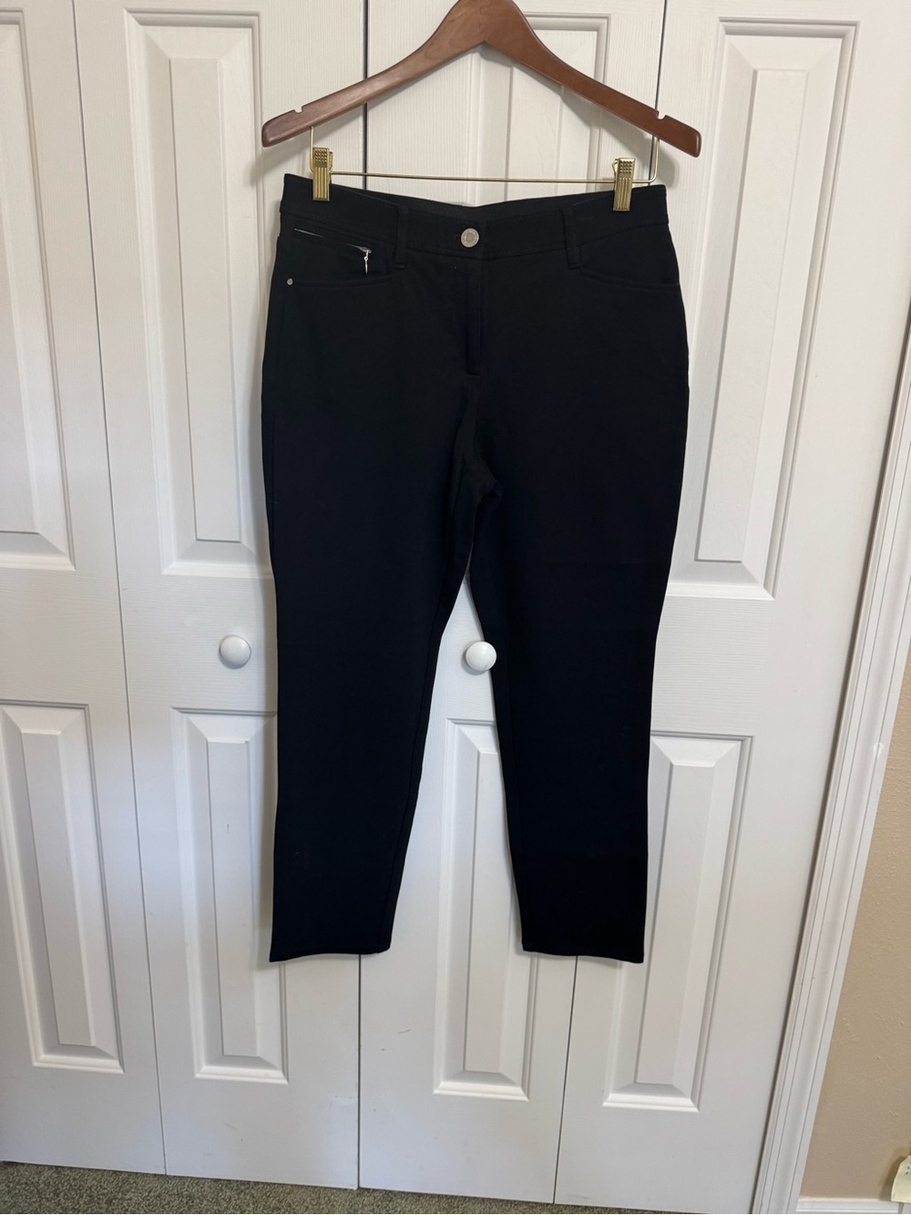 Chico's Black Ankle Stretch Pants